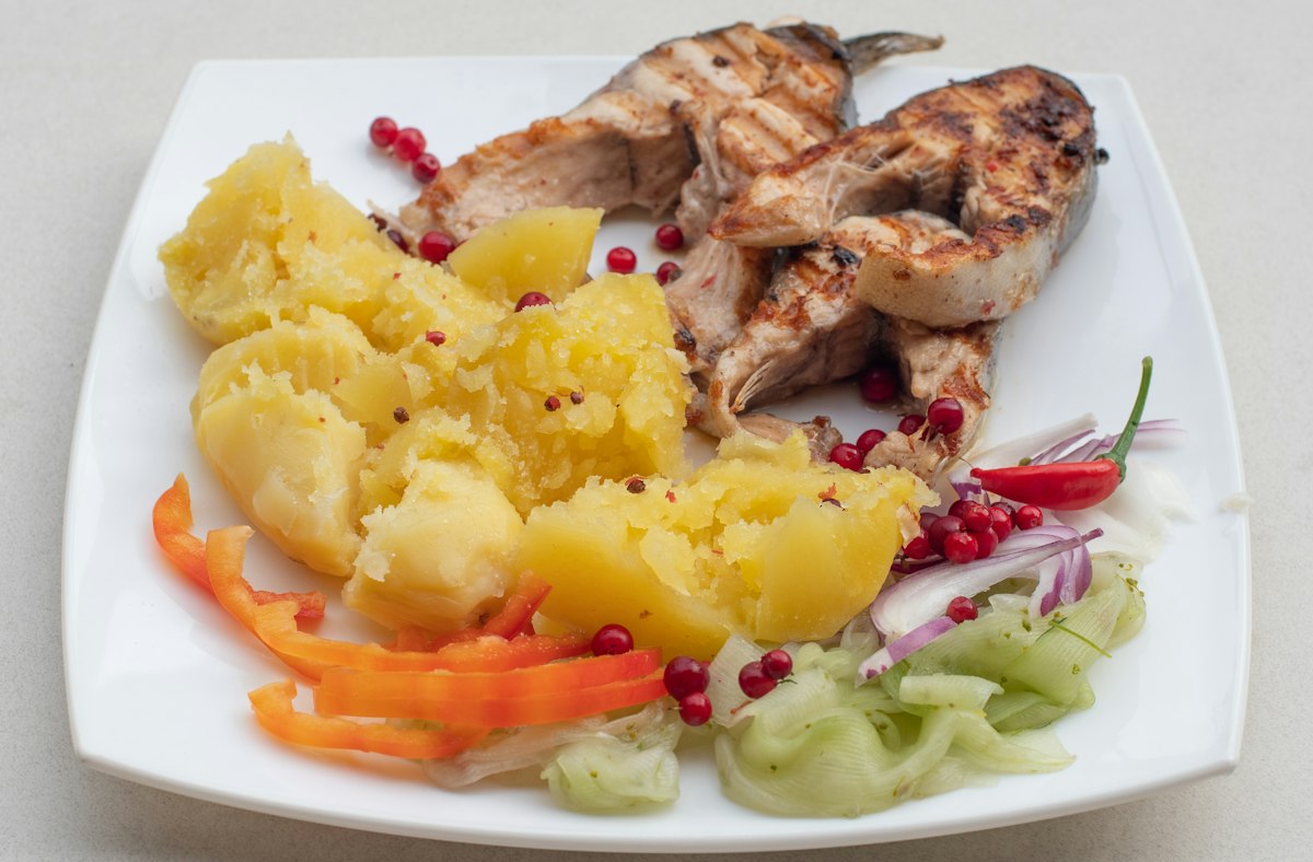 Grilled chicken with roasted vegetables and brown rice