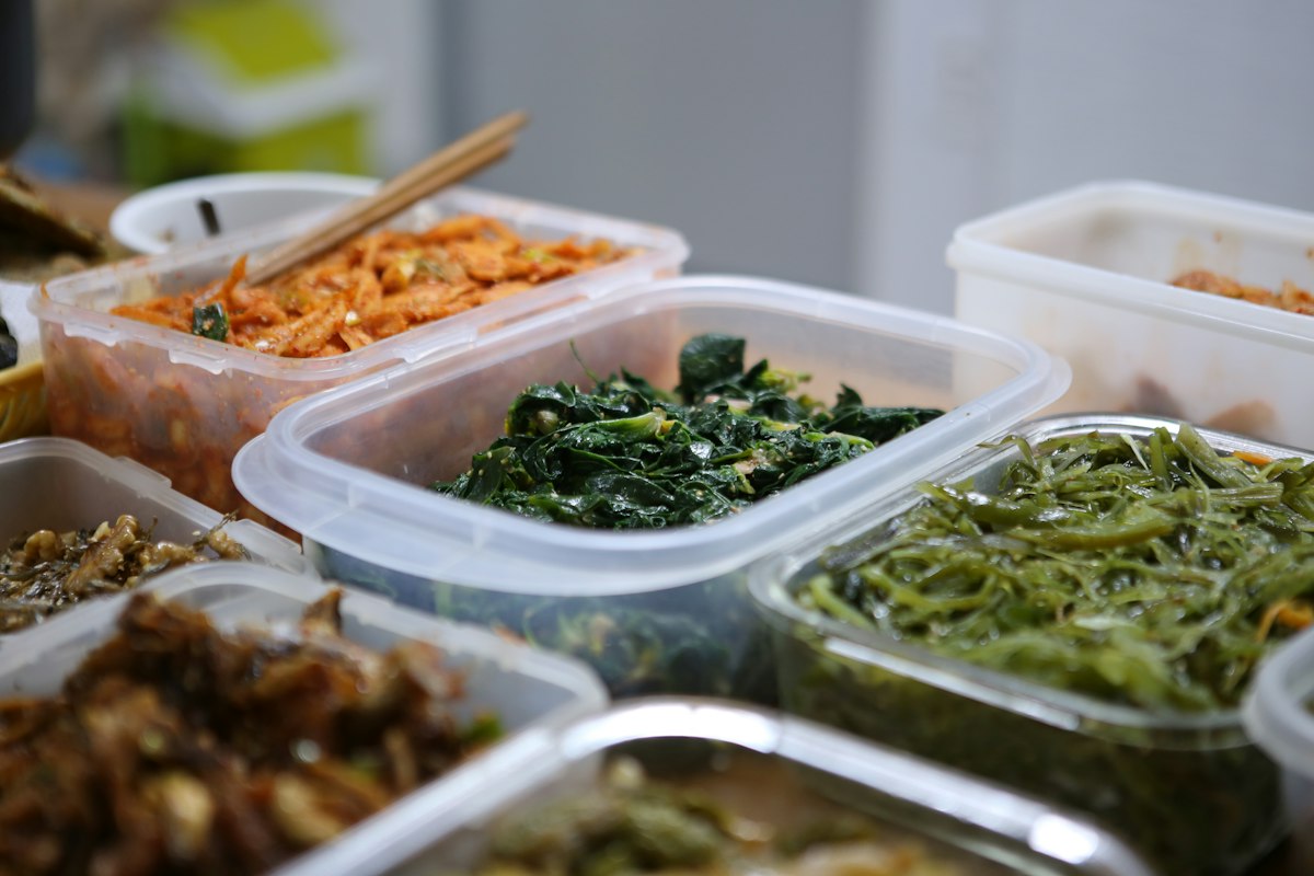 Nutrient-dense fresh spinach leaves